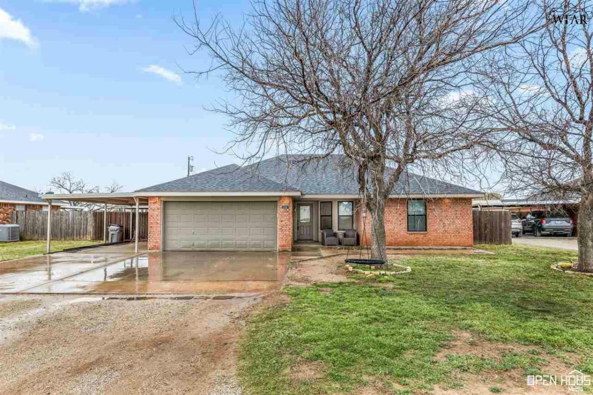 144 BEREND RD, WINDTHORST, TX 76389, photo 1 of 30