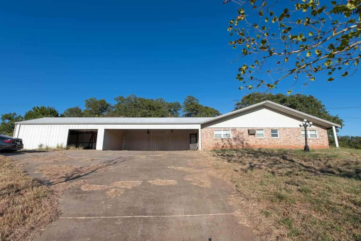 274 NOCONA DR, NOCONA, TX 76255, photo 1 of 20