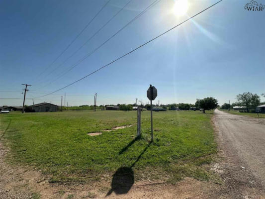 201 E LINCOLN AVE, ELECTRA, TX 76360, photo 2 of 6