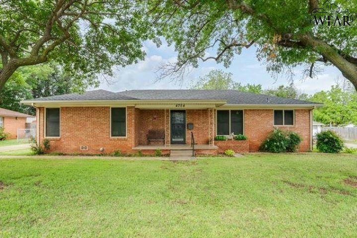 4704 NETA LN, WICHITA FALLS, TX 76302, photo 1 of 30