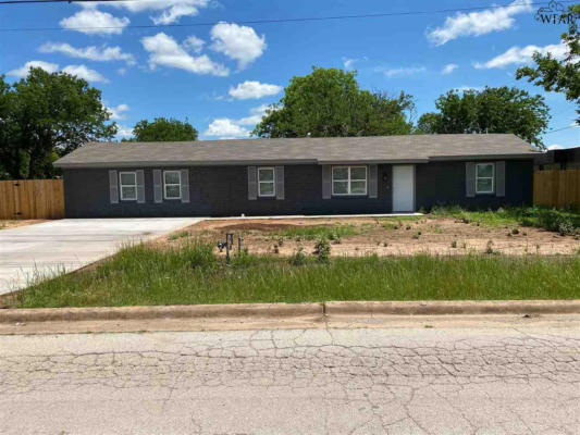 401 S COLLEGE AVE, HOLLIDAY, TX 76366 - Image 1