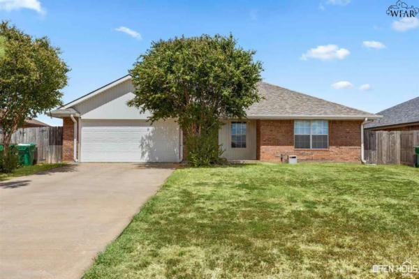 910 E TEXAS AVE, IOWA PARK, TX 76367 - Image 1