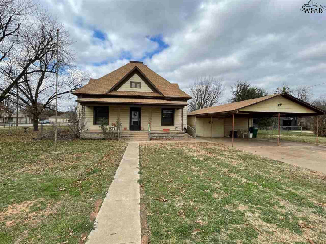 903 PLAINVIEW RD, SEYMOUR, TX 76380, photo 1 of 26