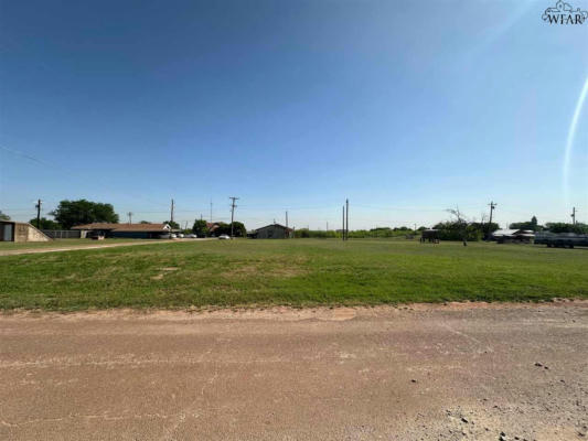 201 E LINCOLN AVE, ELECTRA, TX 76360, photo 3 of 6